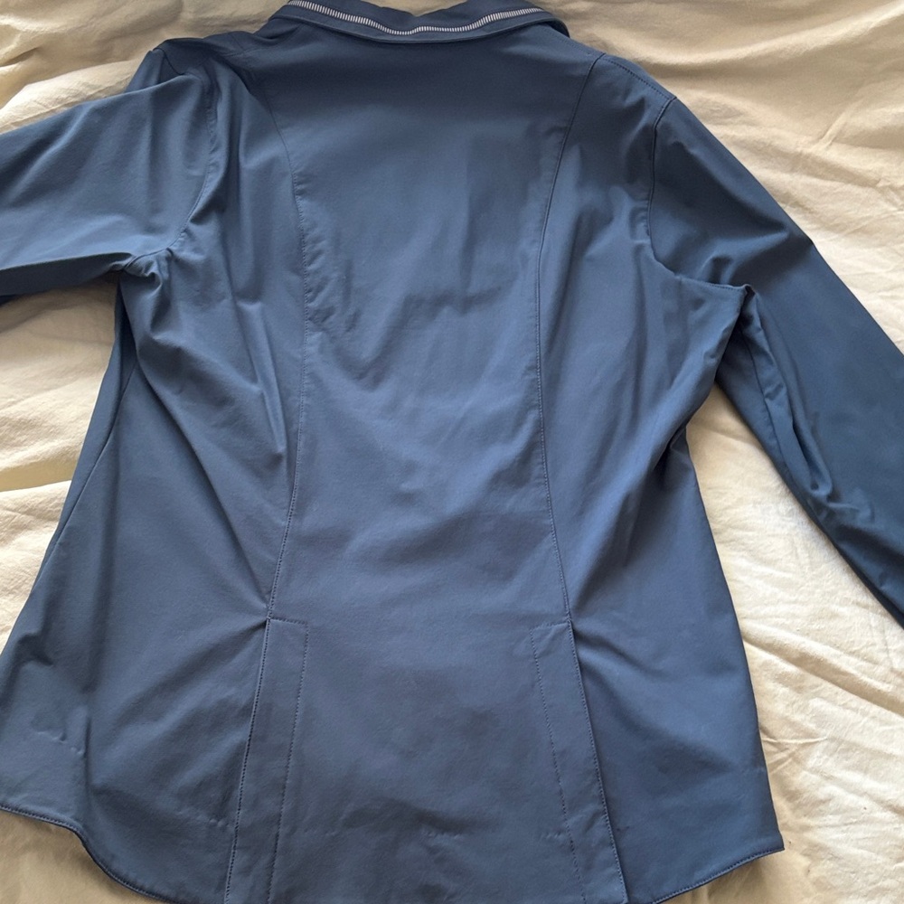 Navy Button-Up Blazer - Picture 2 of 3
